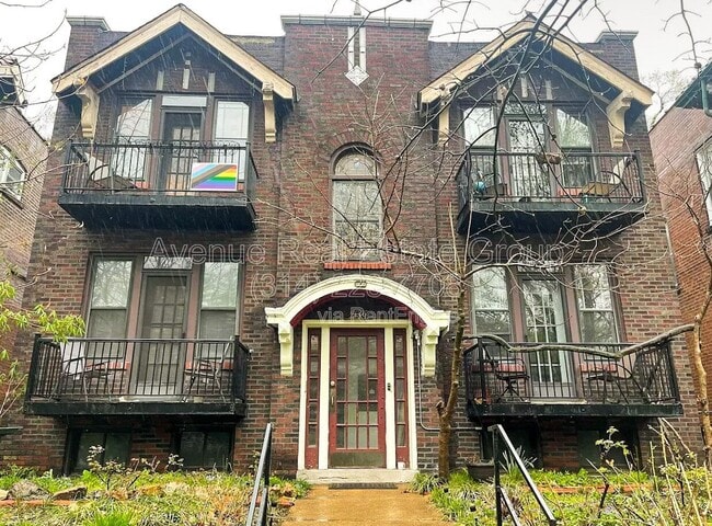 Building Photo - 2139 Alfred Ave