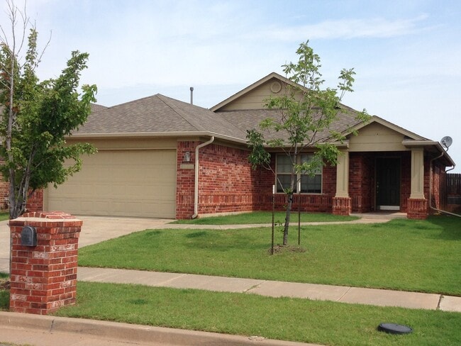 Building Photo - 4 Bd / 2 Ba in Valencia - Deer Creek Schools