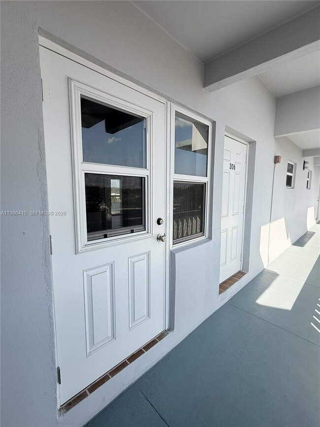 Photo - 2223 Park Ln Unit 306