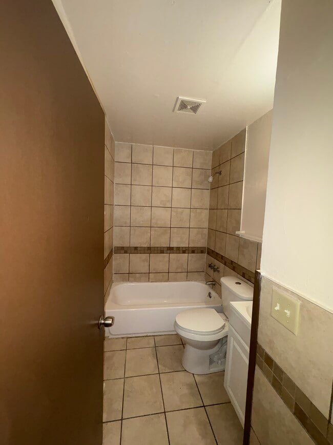 Bathroom - 4105 Natchez Ave