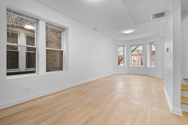 Photo - 2649 W Thomas St Unidad 2F