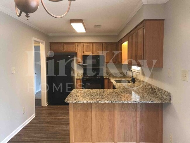 Photo - 7098 Maryland Ct