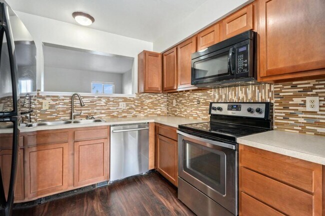 Photo - 3465 Lochwood Dr