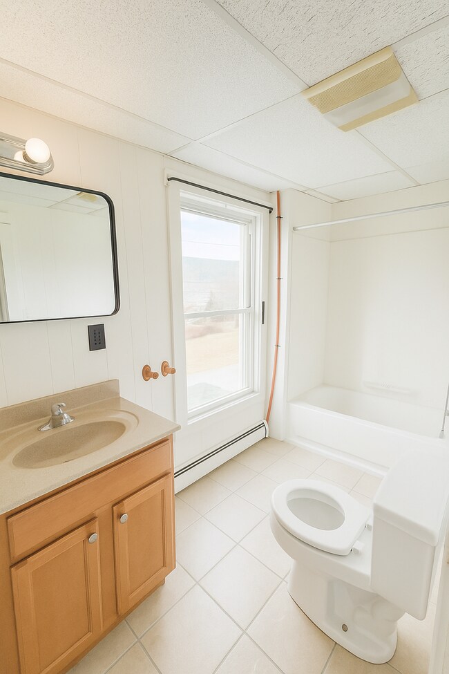 Photo - 66 School St Unit 2