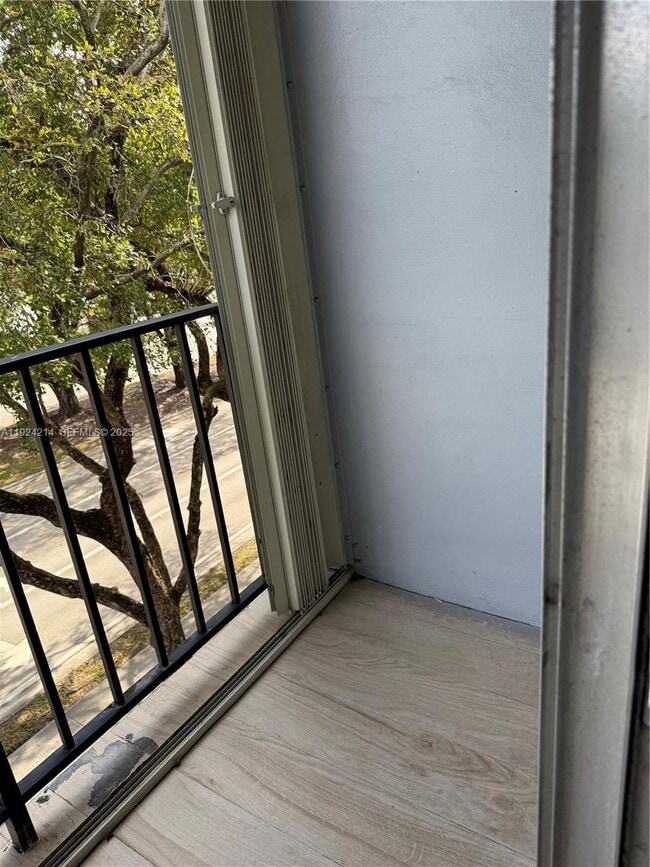 Photo - 100 Fontainebleau Blvd Unit 403