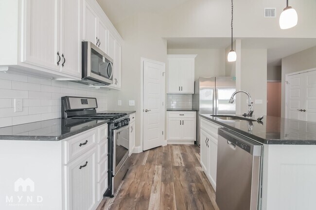 Photo - 3104 Rockwell Ln