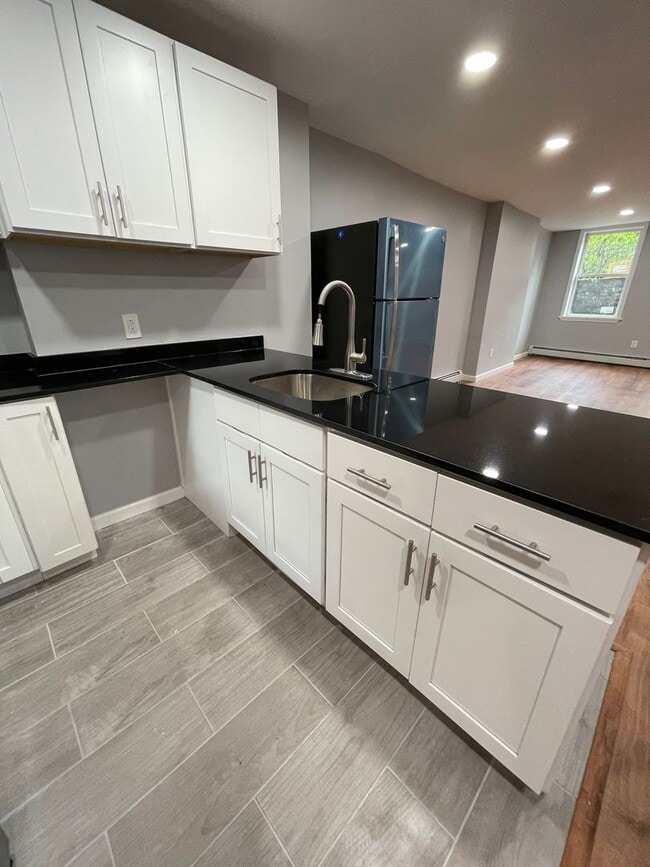 Photo - 156 South St Unit 1