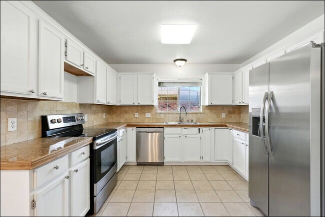 Photo - 1507 River Hill Dr