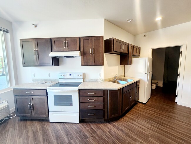 Photo - 12th Street Apartments