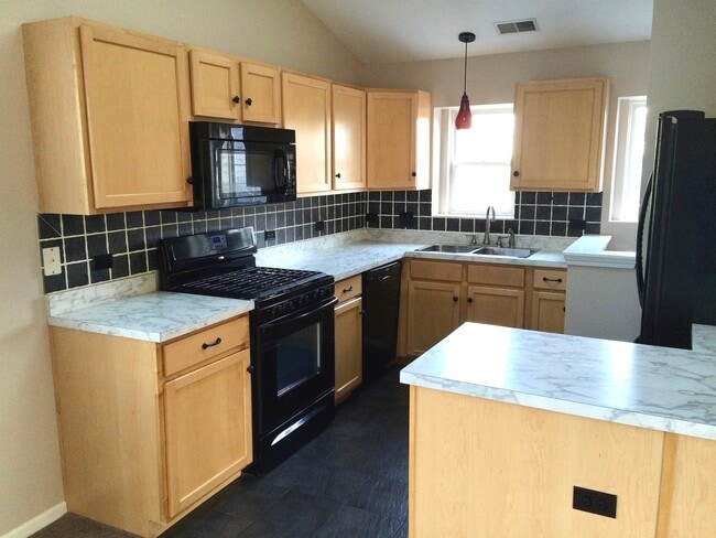 Photo - 2919 Rutland Cir