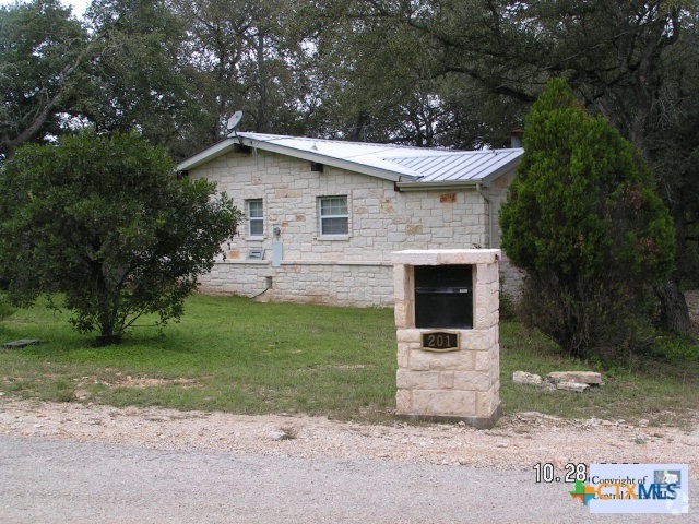 Building Photo - 201 Dorothy Dr Rental