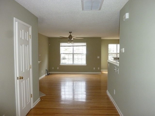 1418 Walnut Hill Dr