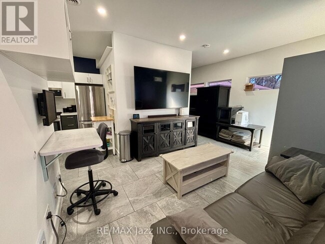 Photo - 751 Phillip Murray Ave