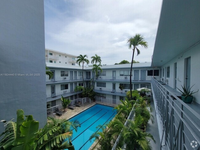 Building Photo - 835 Lenox Ave. Unit 218 Rental