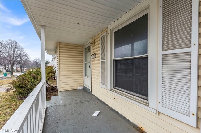 Photo - 21303 Kenyon Dr