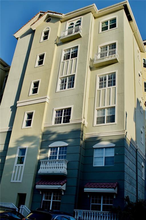 Building Photo - 8761 The Esplanade Unit 6