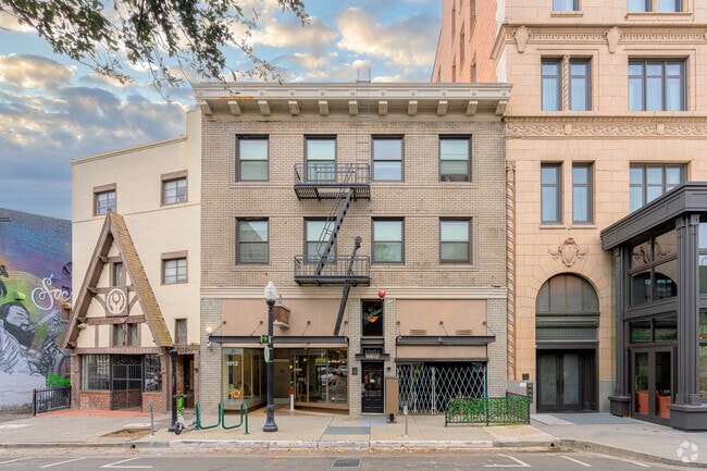 Alternate - The Golden Lofts