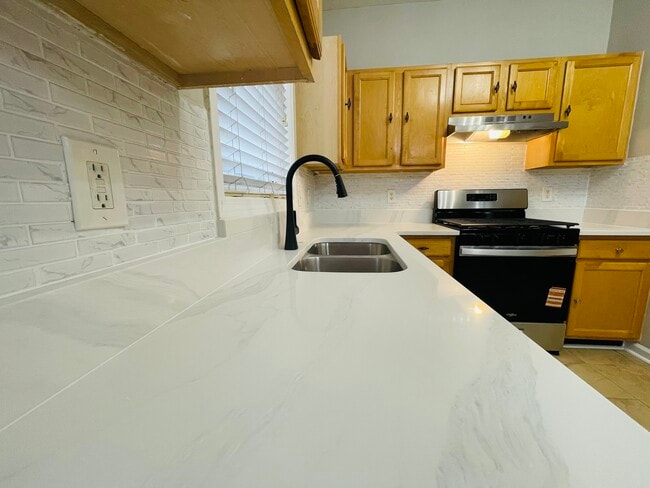 Photo - 2615 Avery Park Cir