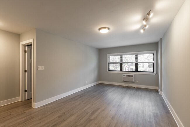 Photo - 1437 N Dearborn St Unit 1435-A2