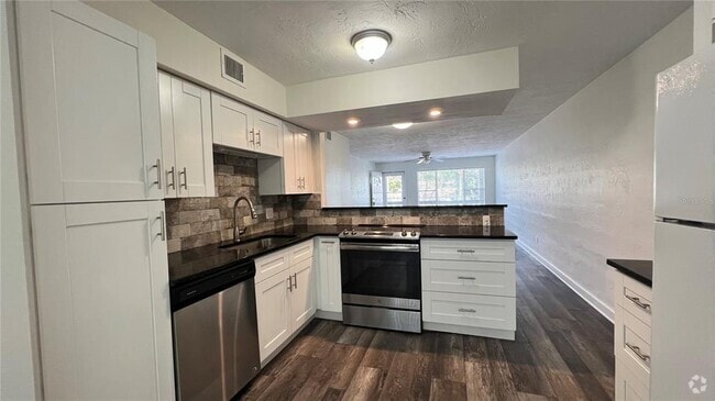 Building Photo - 2462 Brazilia Dr Unit 54 Rental