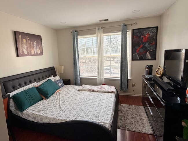 Photo - 525 Waterford Dr Unit 525