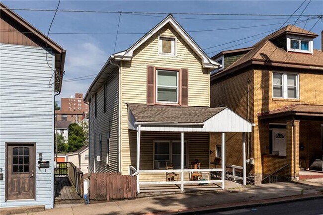 Photo - 415 Carothers Ave
