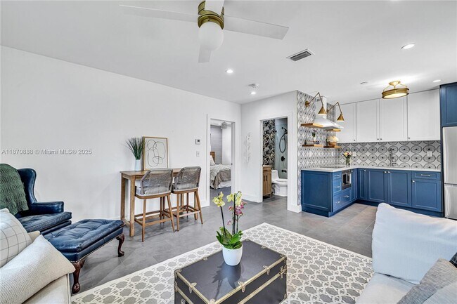 Photo - 2801 SW 64th Ave Unidad B