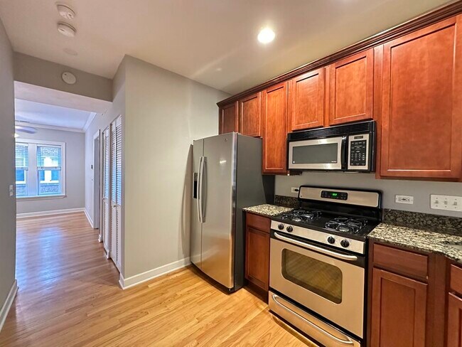 Photo - 3212 N Clifton Ave Unit W2