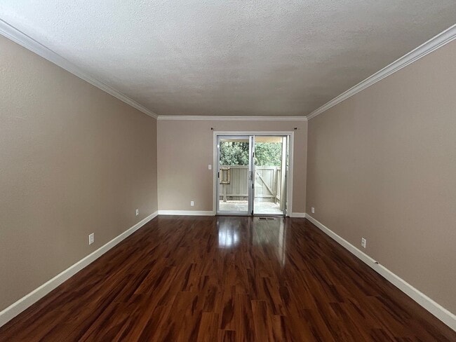 Photo - Move-In Ready 1BR in Sought-After Kirkwood... Unit E2