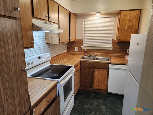 Photo - 908 Ticonderoga Dr