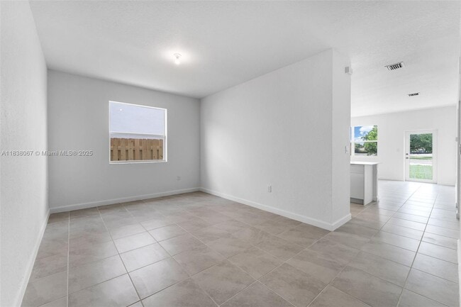 Photo - 2960 SE 23rd St
