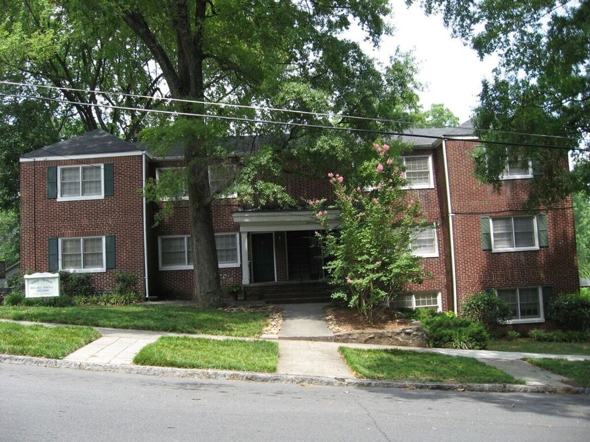 Photo - 407 E 4th Ave Unit Apt 1