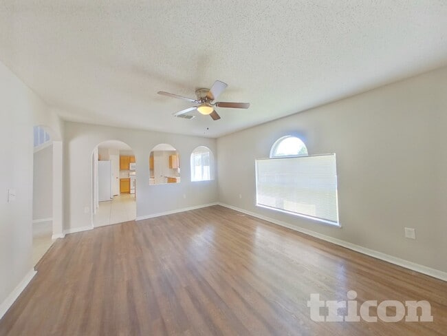 Photo - 5512 Treig Ln