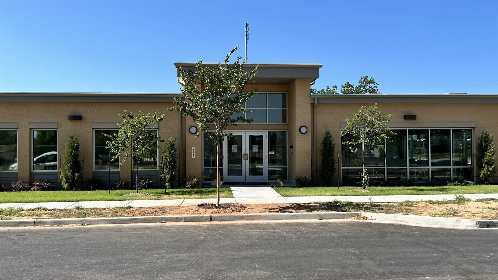 Photo - 934 W 22nd St