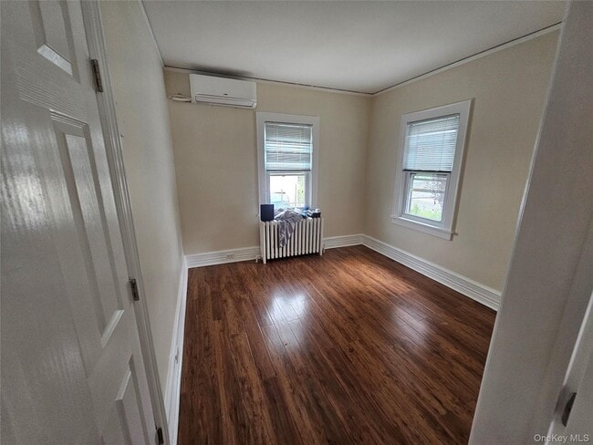 Photo - 253 Waverly Ave Unit 1st Floor