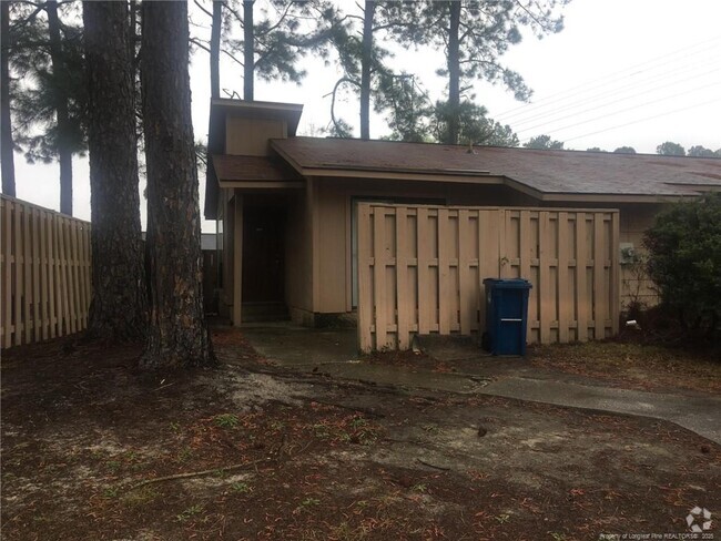 Building Photo - 602 Mosswood Ln Rental