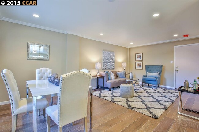 Photo - Gorgeous, Massive, 1BR/1BA, Fully Updated, 1000sqft+, A+++ Location, Parking Included