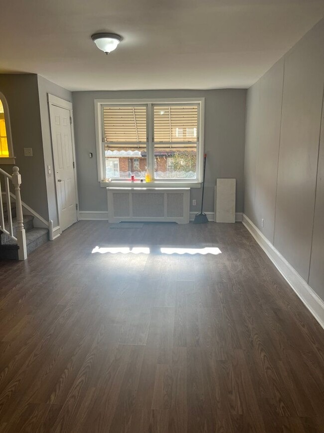 Photo - 3-Bedroom House for Rent!