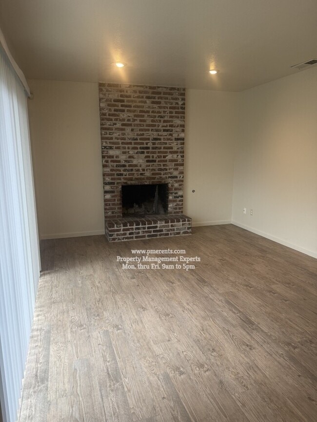 9130 Cornwall Dr