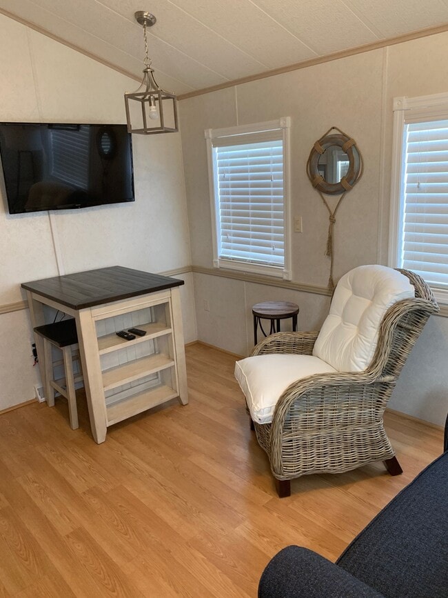 Photo - 2580 NE Indian River Dr