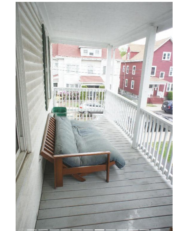 Building Photo - 34 Newcastle Rd Unit -