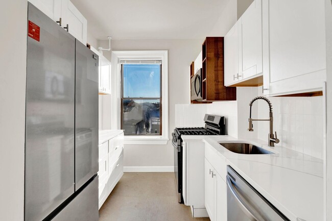 Photo - 275 Harrison Ave Unit E5