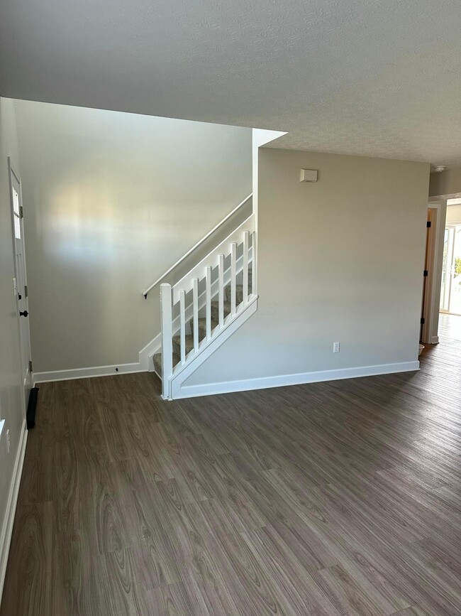 Photo - 429 Grandlin Park Dr