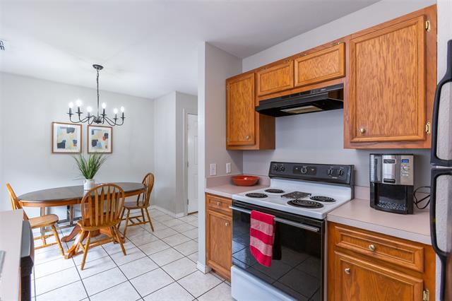 634 E North 16th St