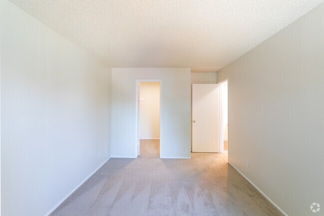 2BR, 1BA