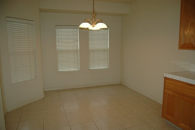 Photo - Spacious 3 Bed / 2 Bath Home – Over 2,000 Sq Ft