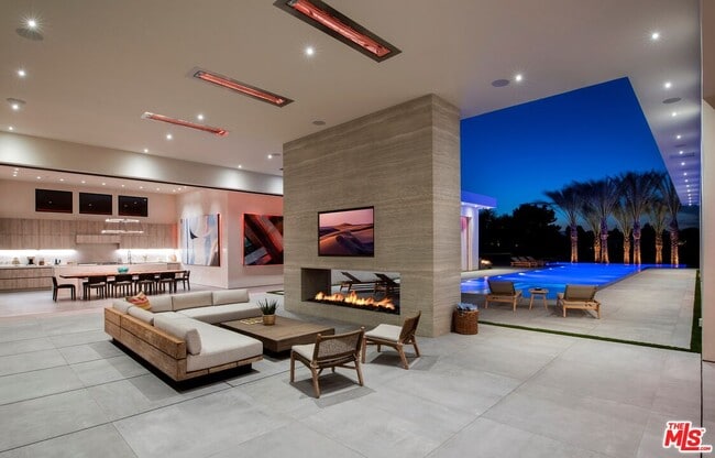 Building Photo - 52435 Ross Ave