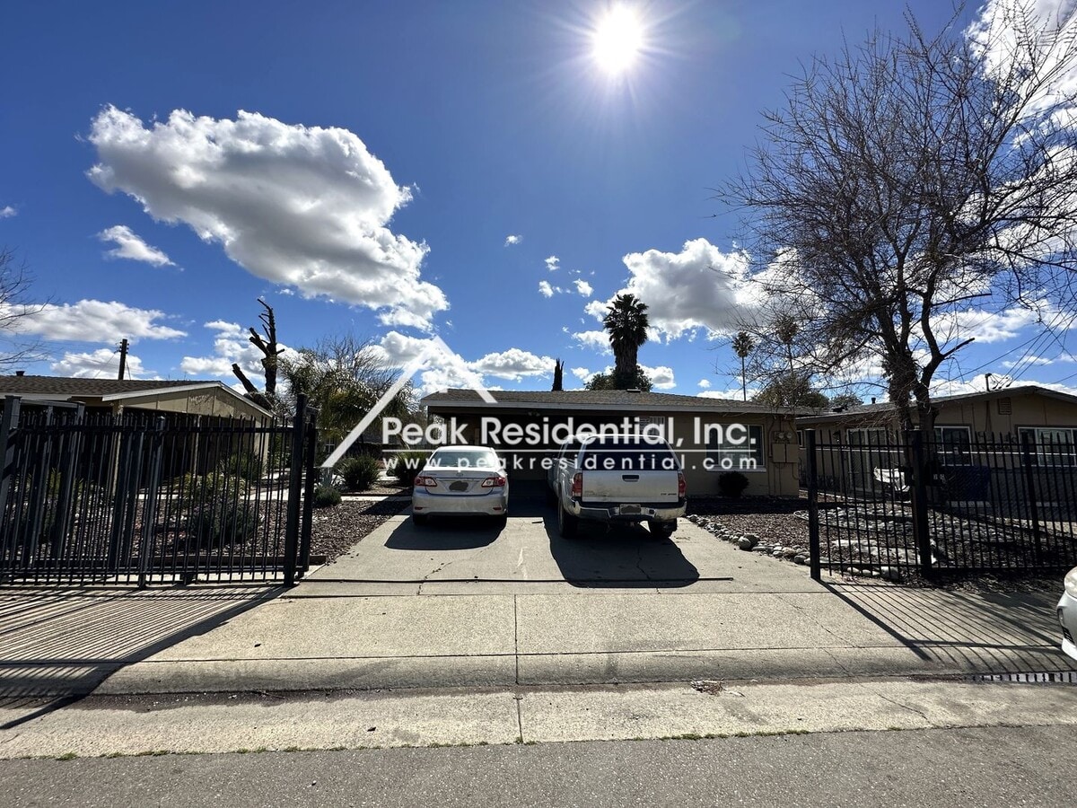 Charming 2bd/1ba Duplex near 47th Ave & Hwy 99 - Charming 2bd/1ba Duplex near 47th Ave & Hwy 99