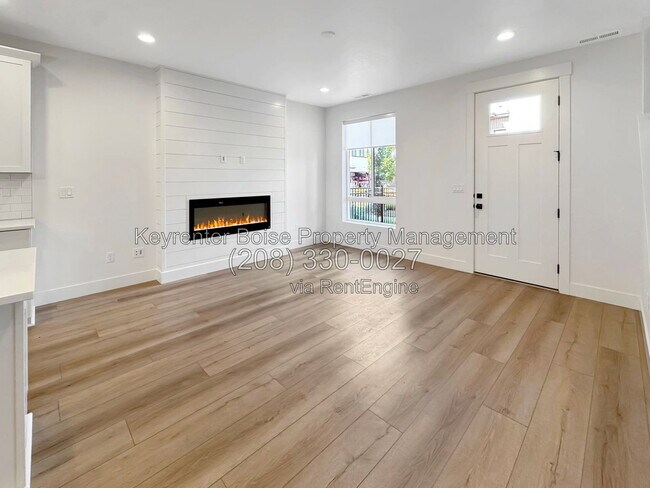 281 S City Lgts Ln