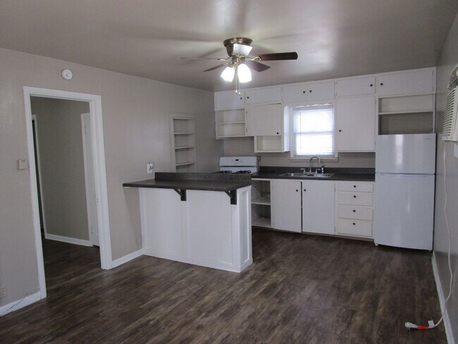 Photo - 310 East Tom Stafford Unit 310.5 E Tom Stafford #B